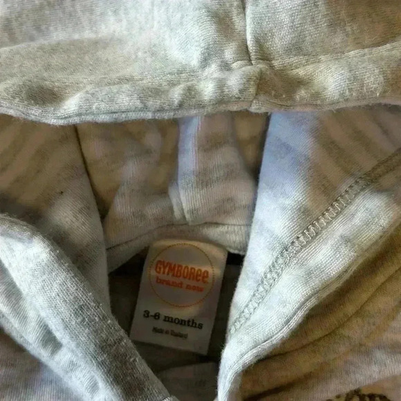 Gymboree - Full zip Grey hoodie. Size 3-6 months - Picture 2 of 5
